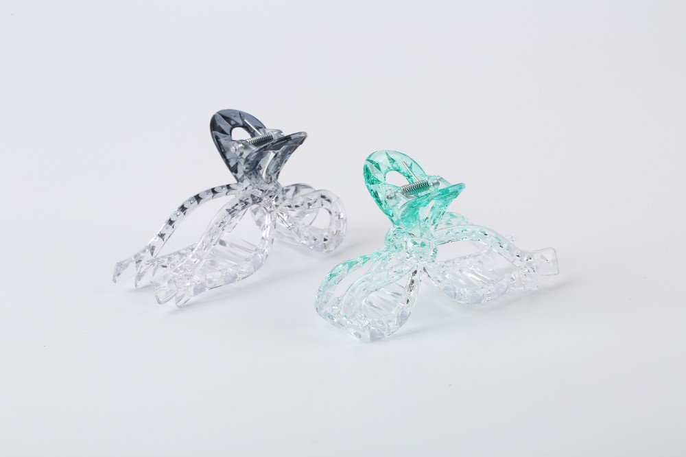 Matte claw clip set in assorted trend colors